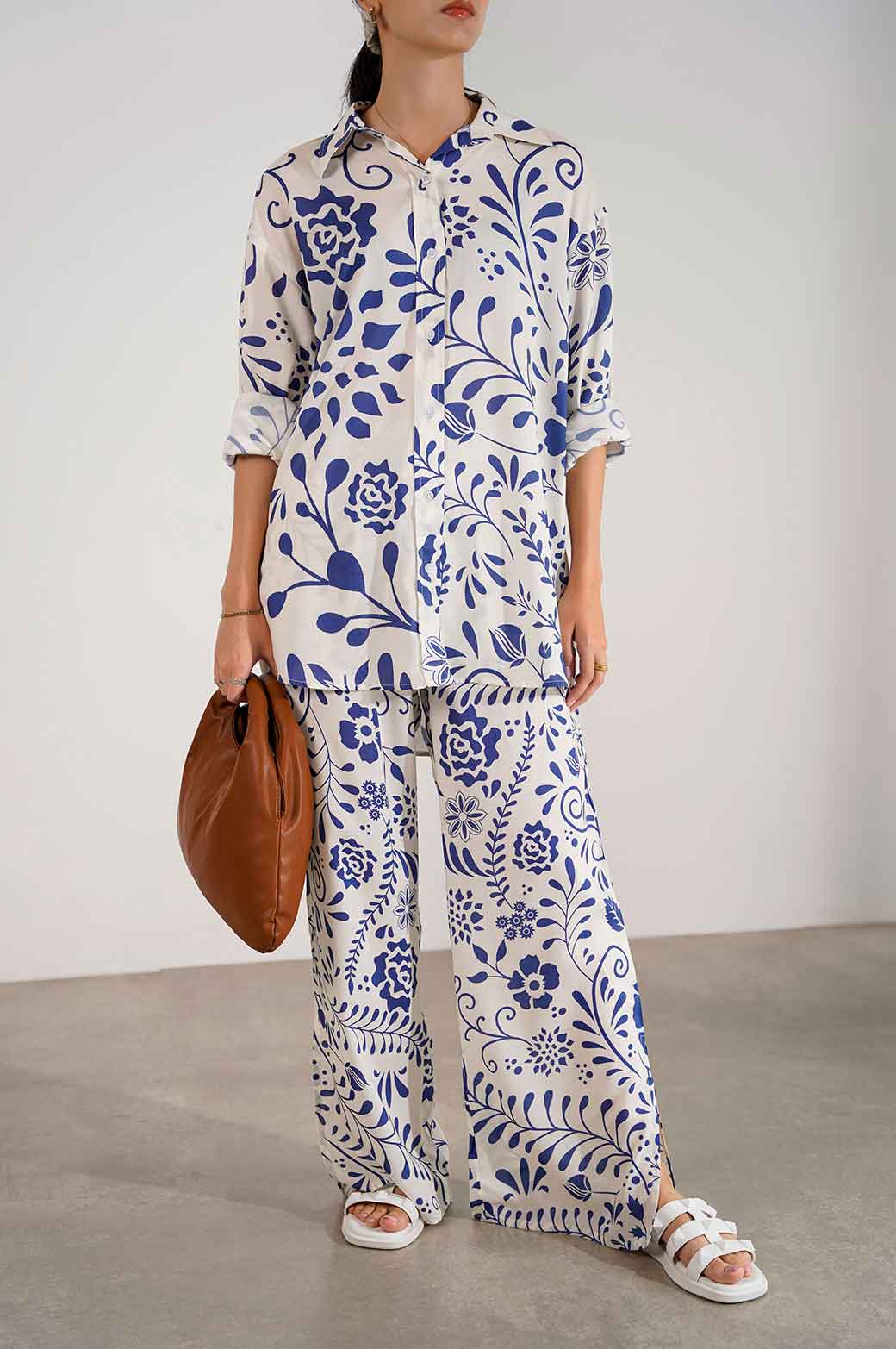 WHITE WIDE-LEG PANTS