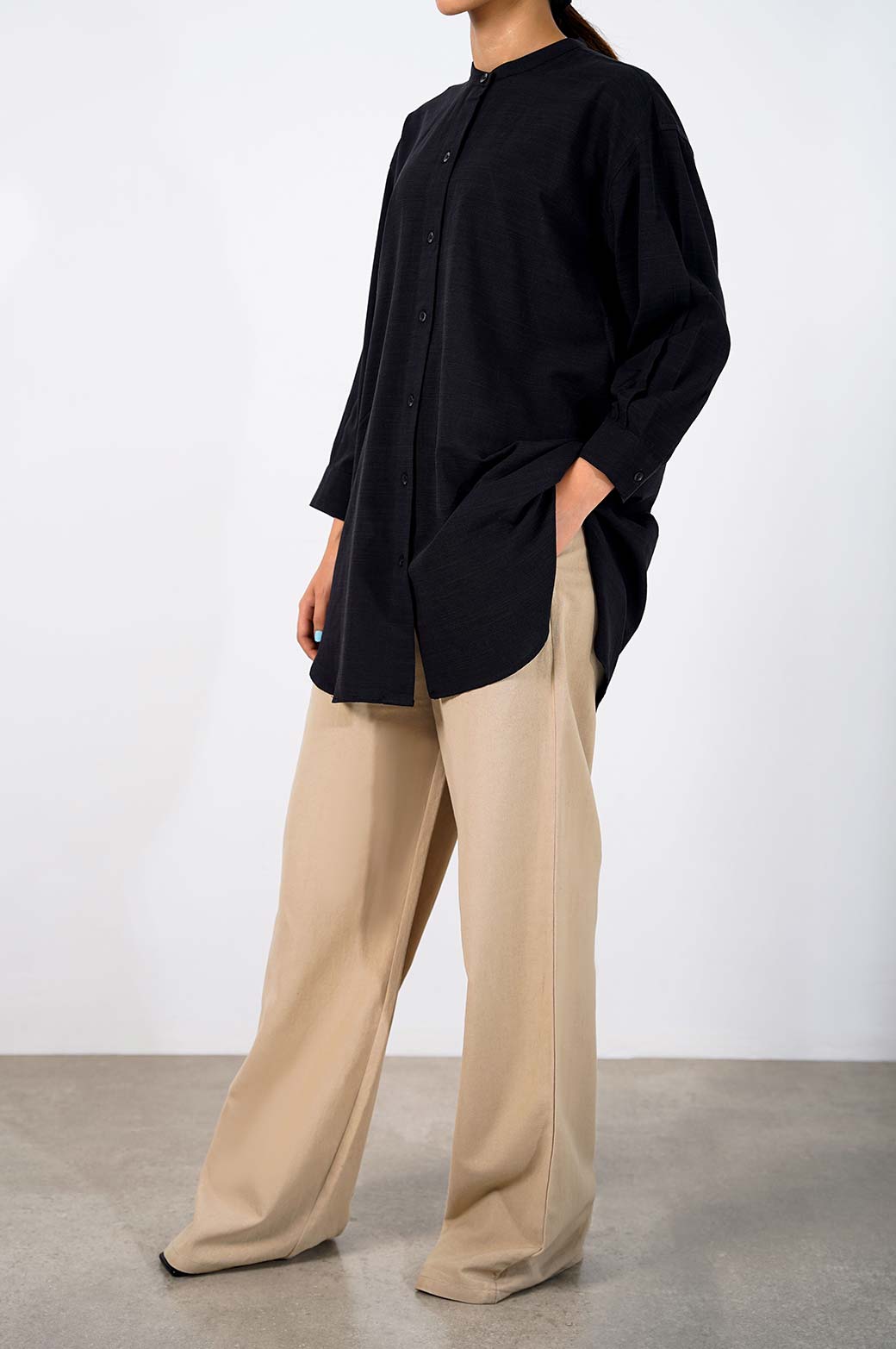BLACK BAND COLLAR LONG SHIRT