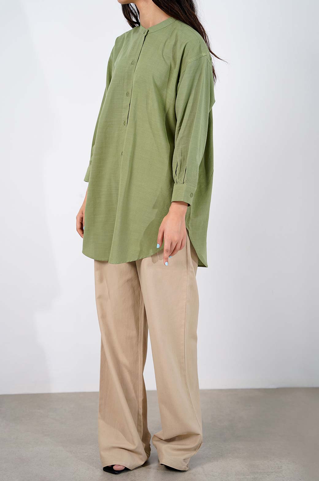 GREEN BAND COLLAR LONG SHIRT