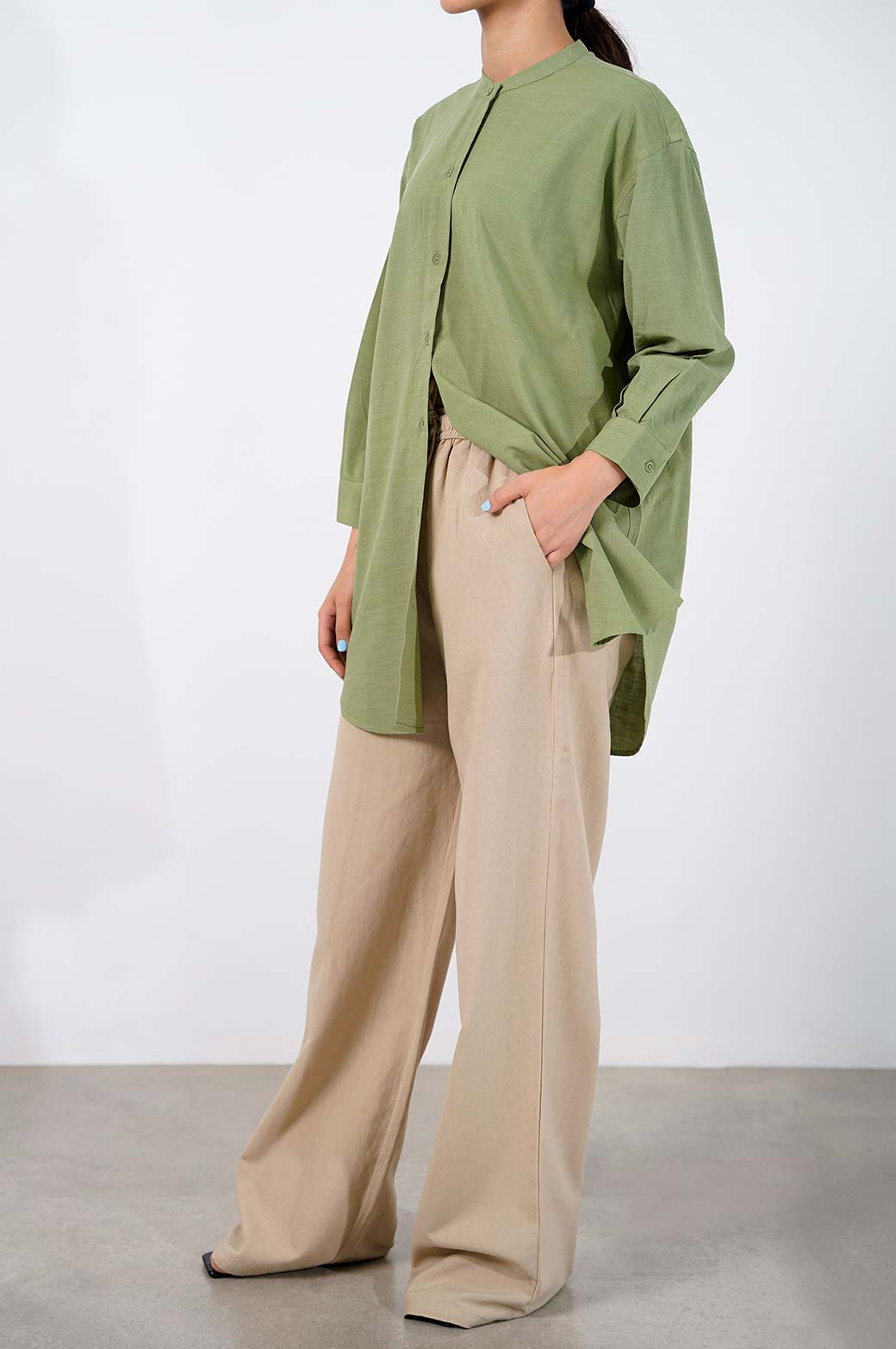 GREEN BAND COLLAR LONG SHIRT