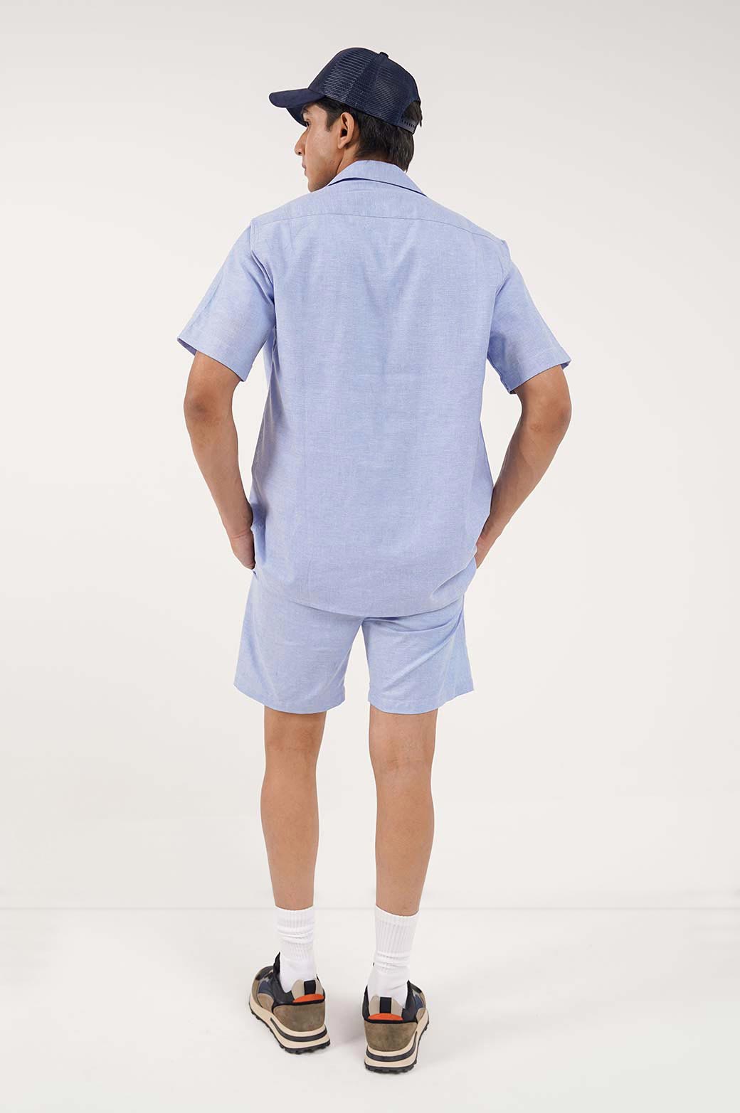 LIGHT BLUE CASUAL LINEN SHORTS
