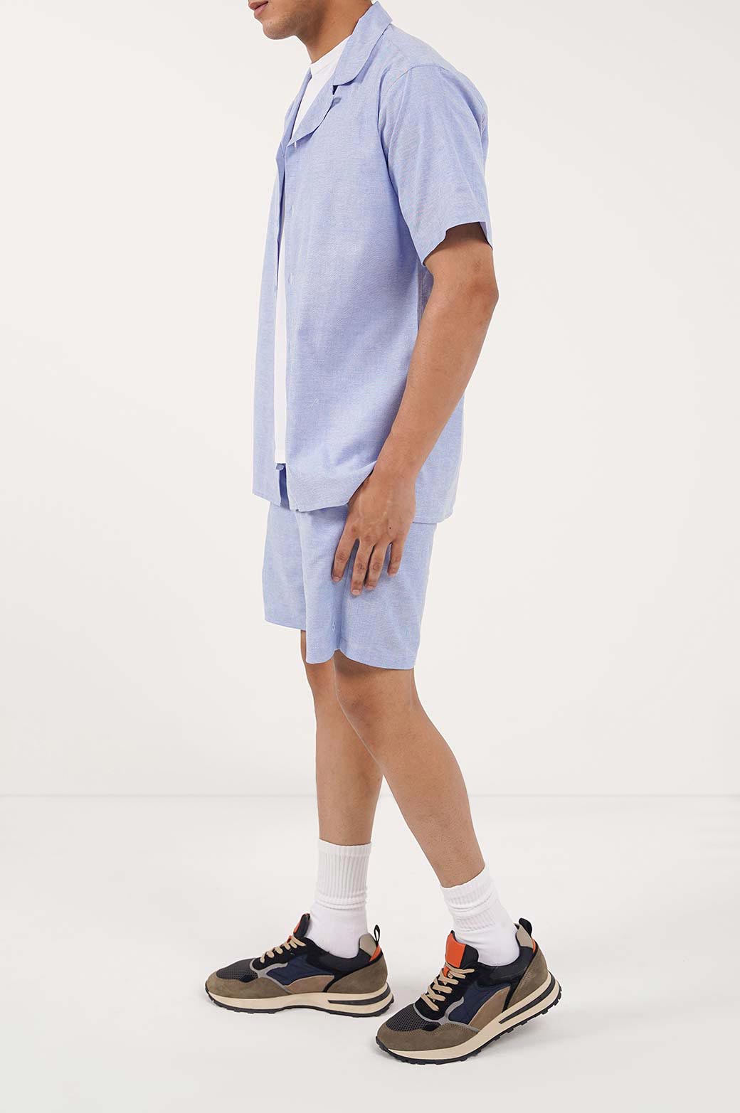 LIGHT BLUE CASUAL LINEN SHORTS