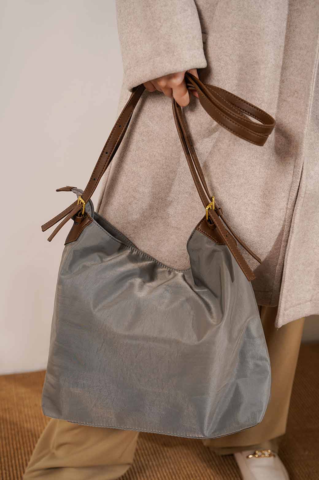 GREY CANVAS TOTE BAG