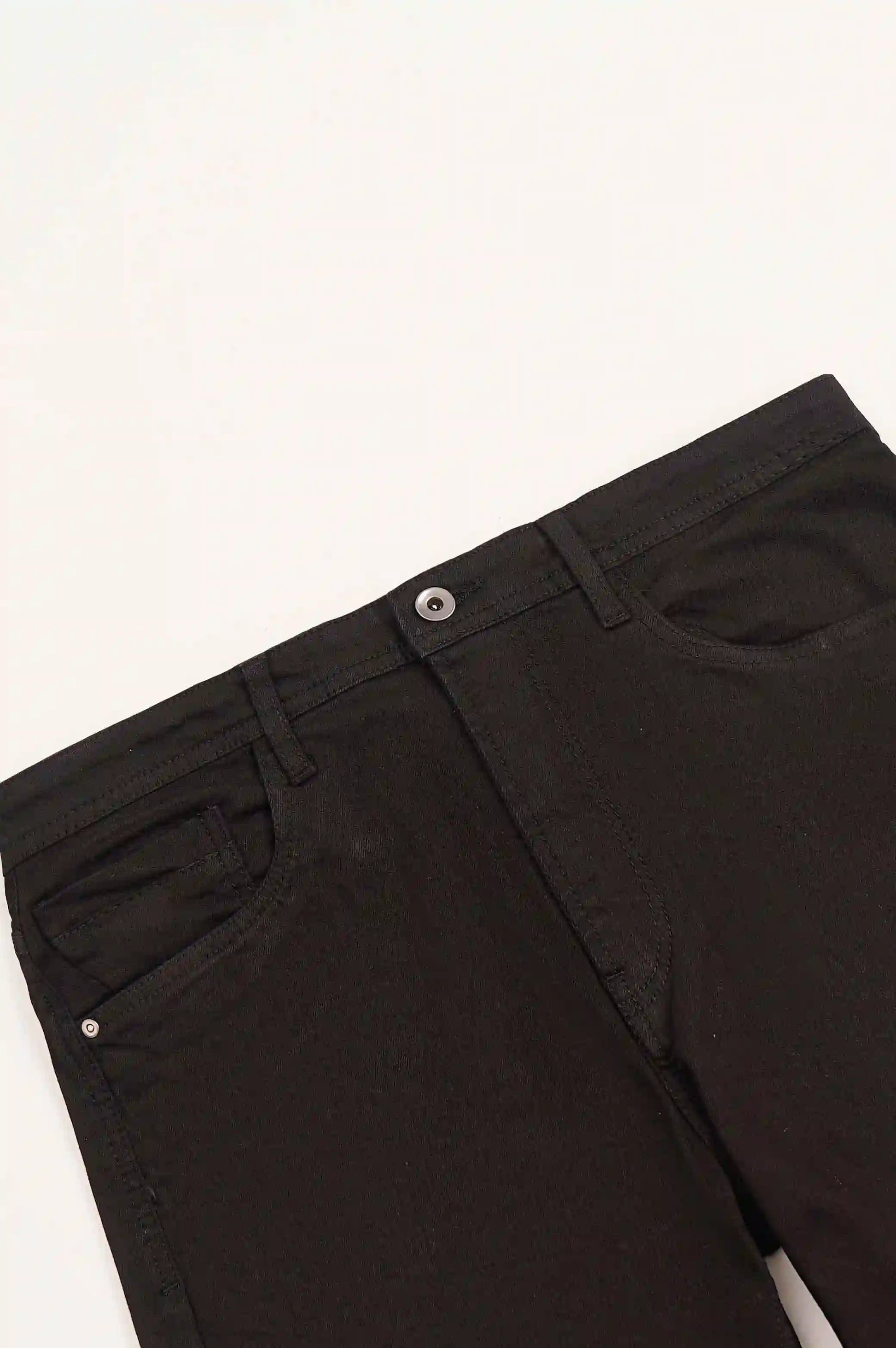 BLACK DENIM SHORTS