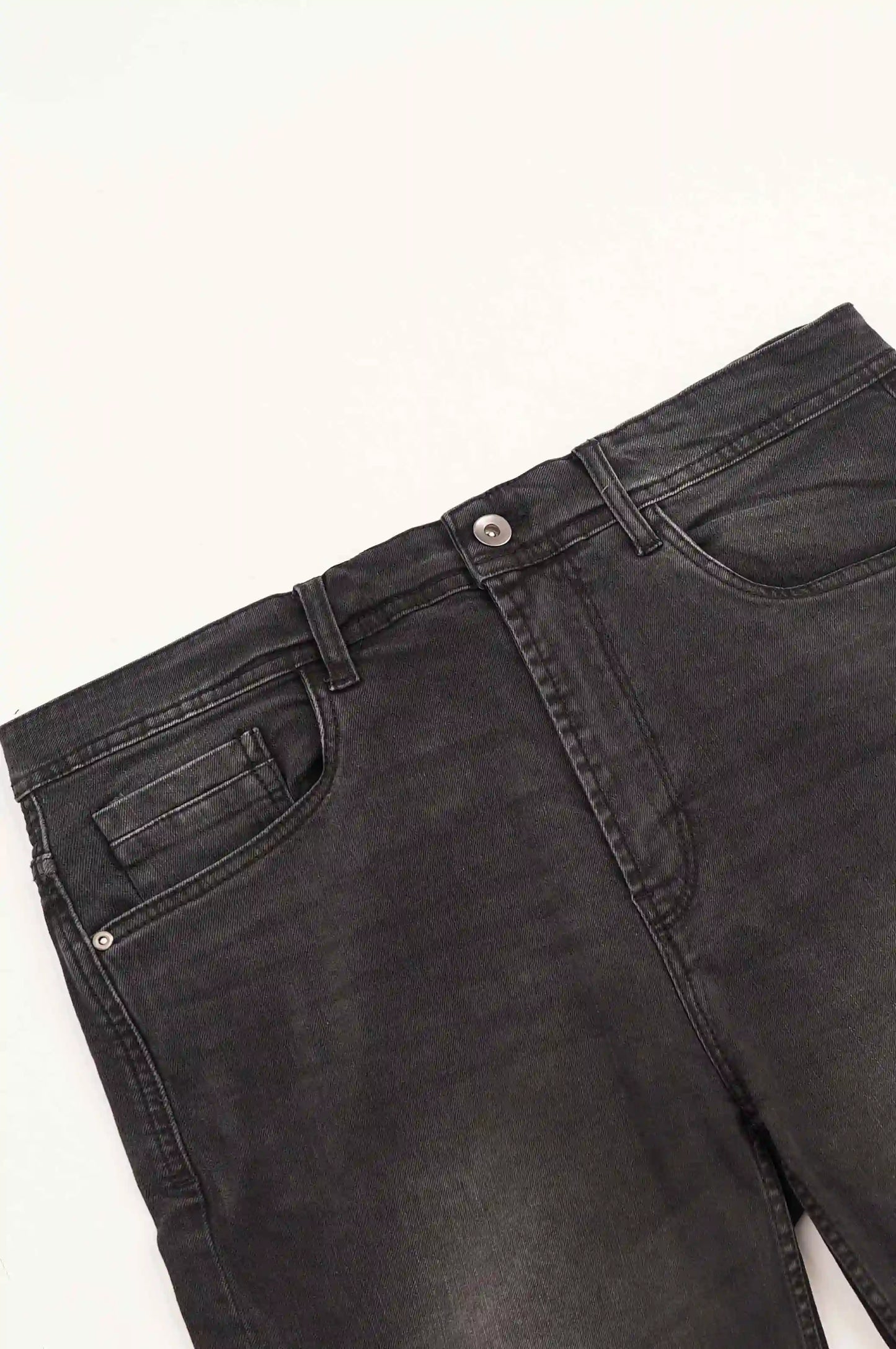 DULL BLACK DENIM SHORTS