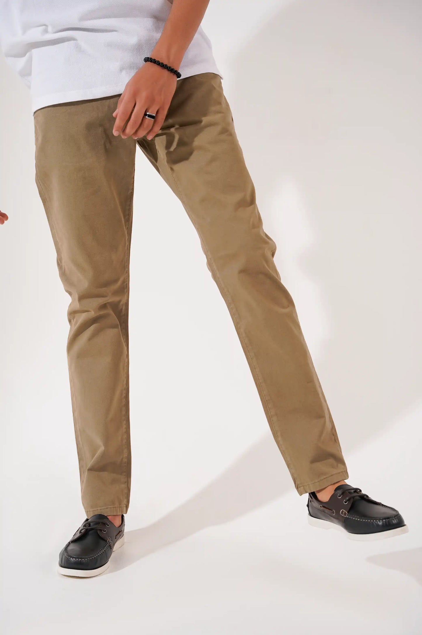 KHAKI MEN CHINO PANTS