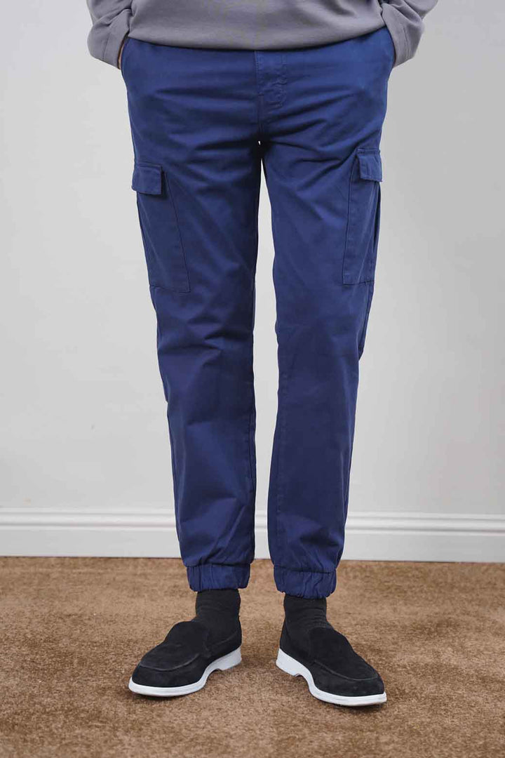 NAVY CARGO PANTS