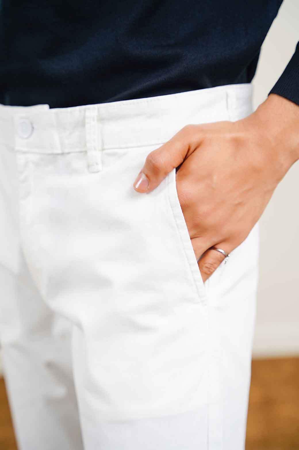WHITE EASY CHINO PANTS