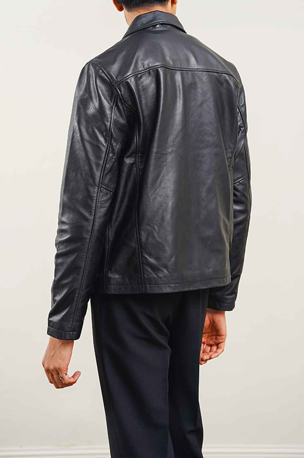 BLACK LEATHER ZIP-UP JACKET