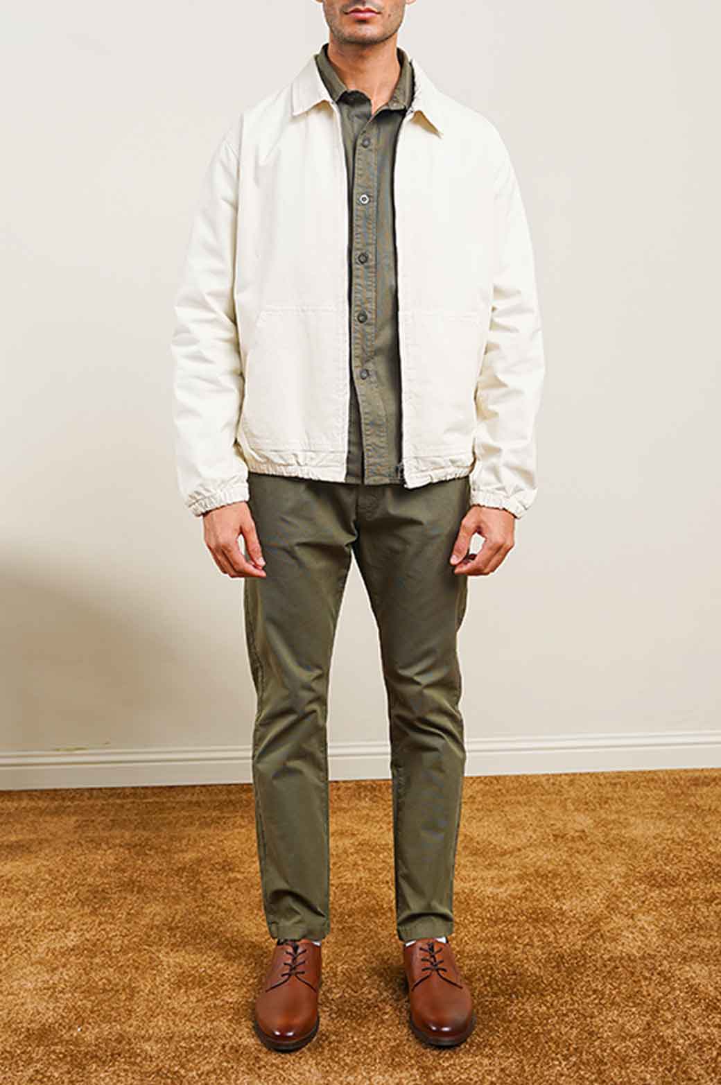 WHITE ZIP-UP TEXTURED JACKET