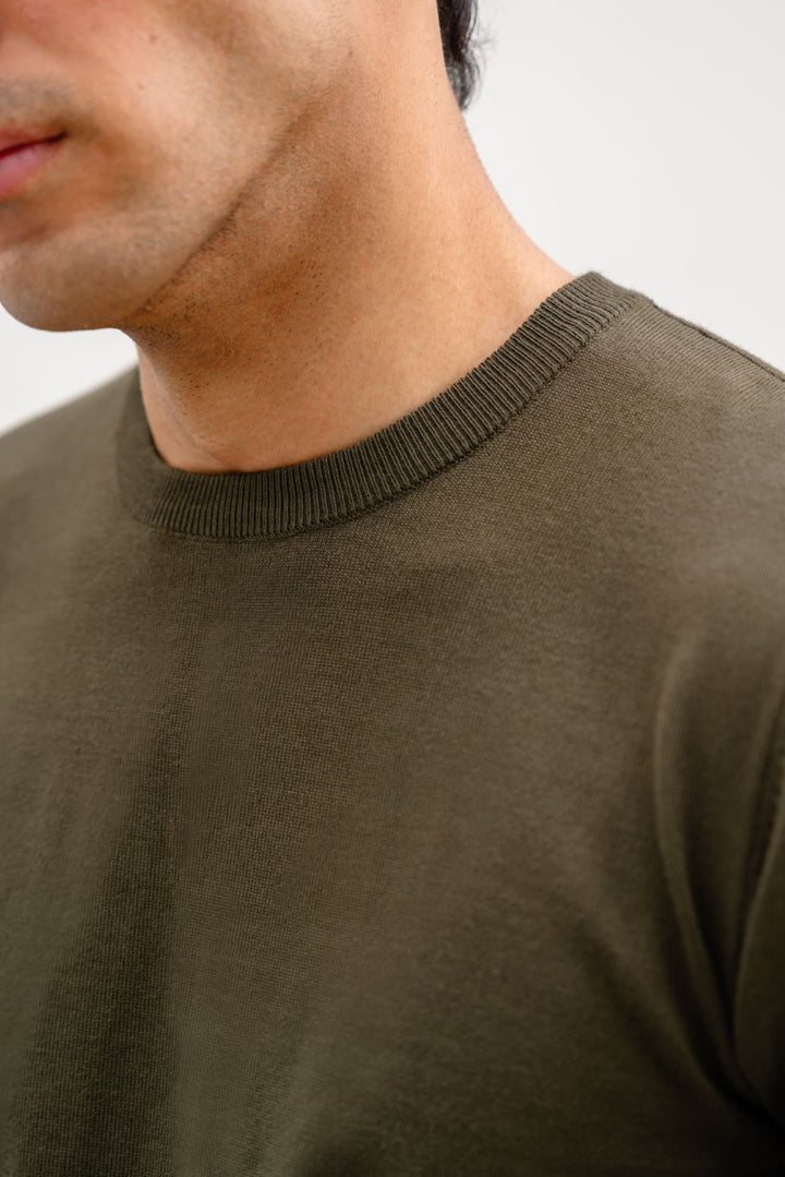 OLIVE CREW NECK SWEATER