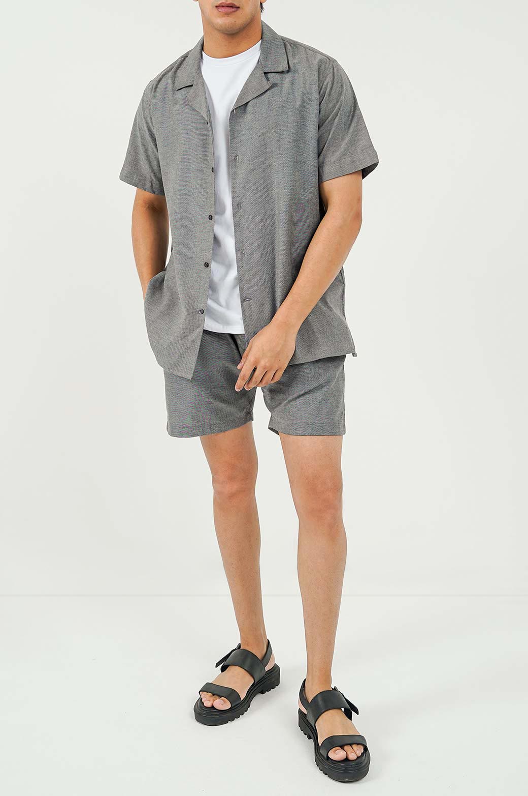 CHARCOAL SAFARI BUTTON DOWN