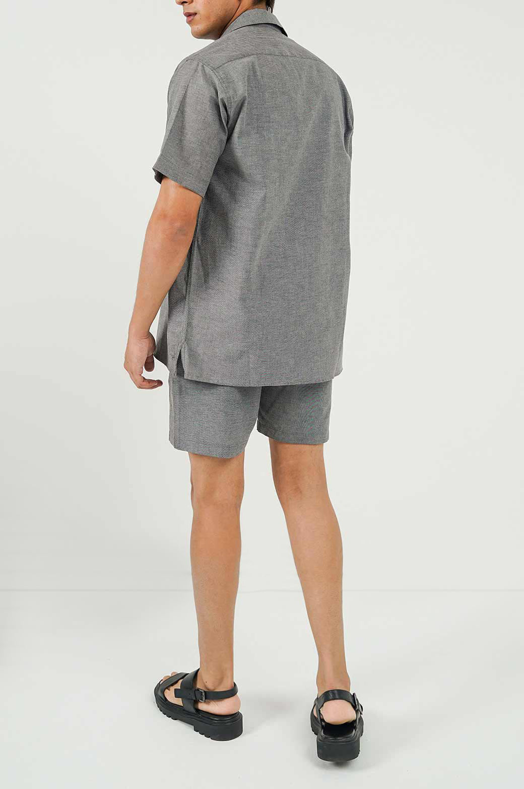 CHARCOAL SAFARI BUTTON DOWN