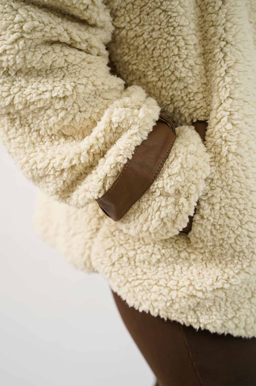 OFF WHITE SOFT SHEARLING JACKET