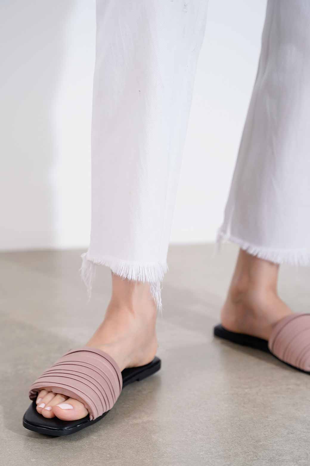 DIRTY PINK PLEATED SLIDE