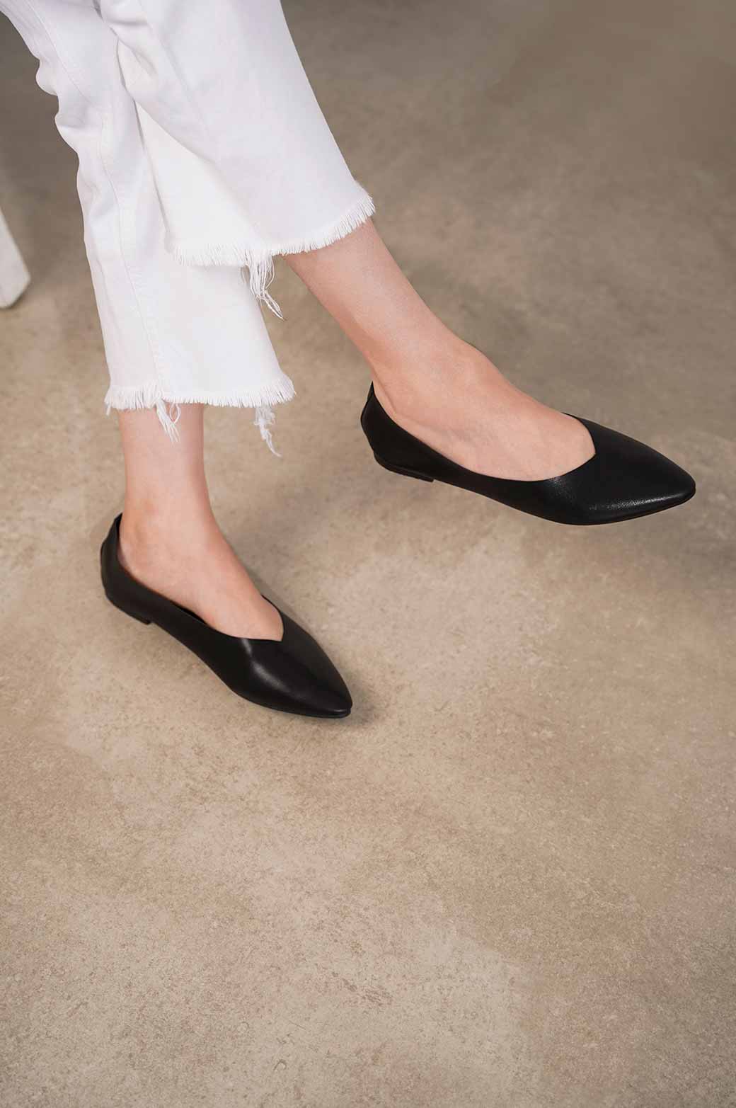 BLACK BASIC BALLERINA PUMPS