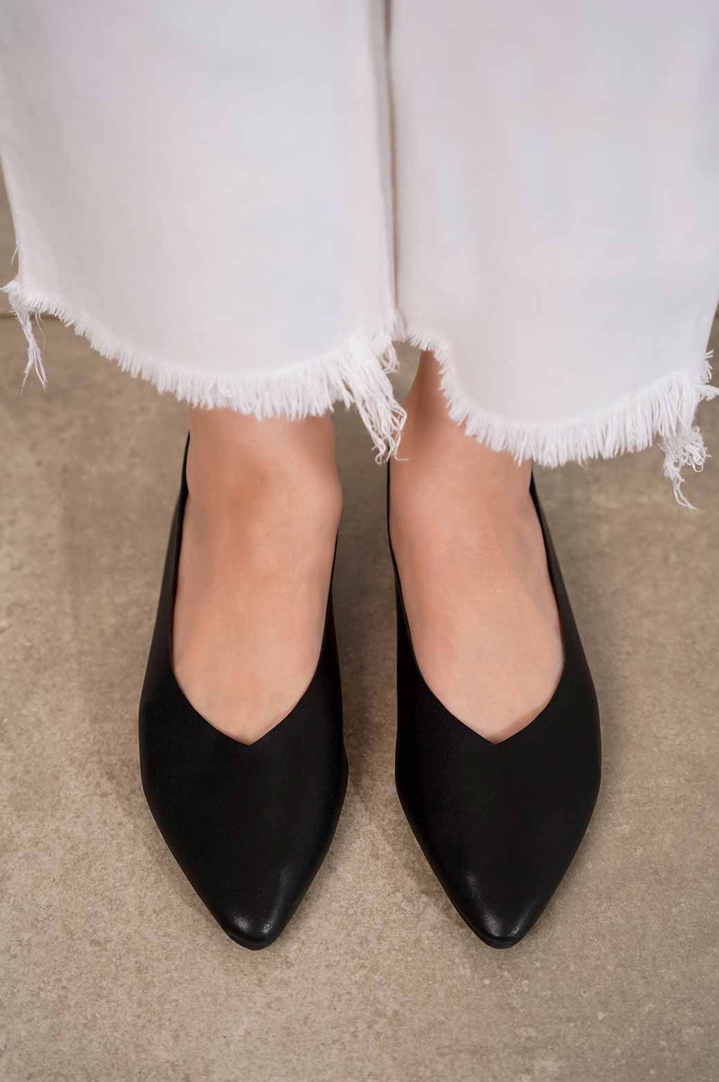 BLACK BASIC BALLERINA PUMPS