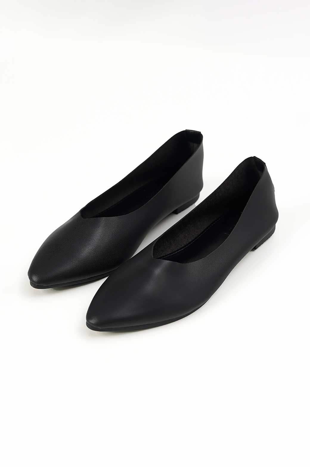 BLACK BASIC BALLERINA PUMPS