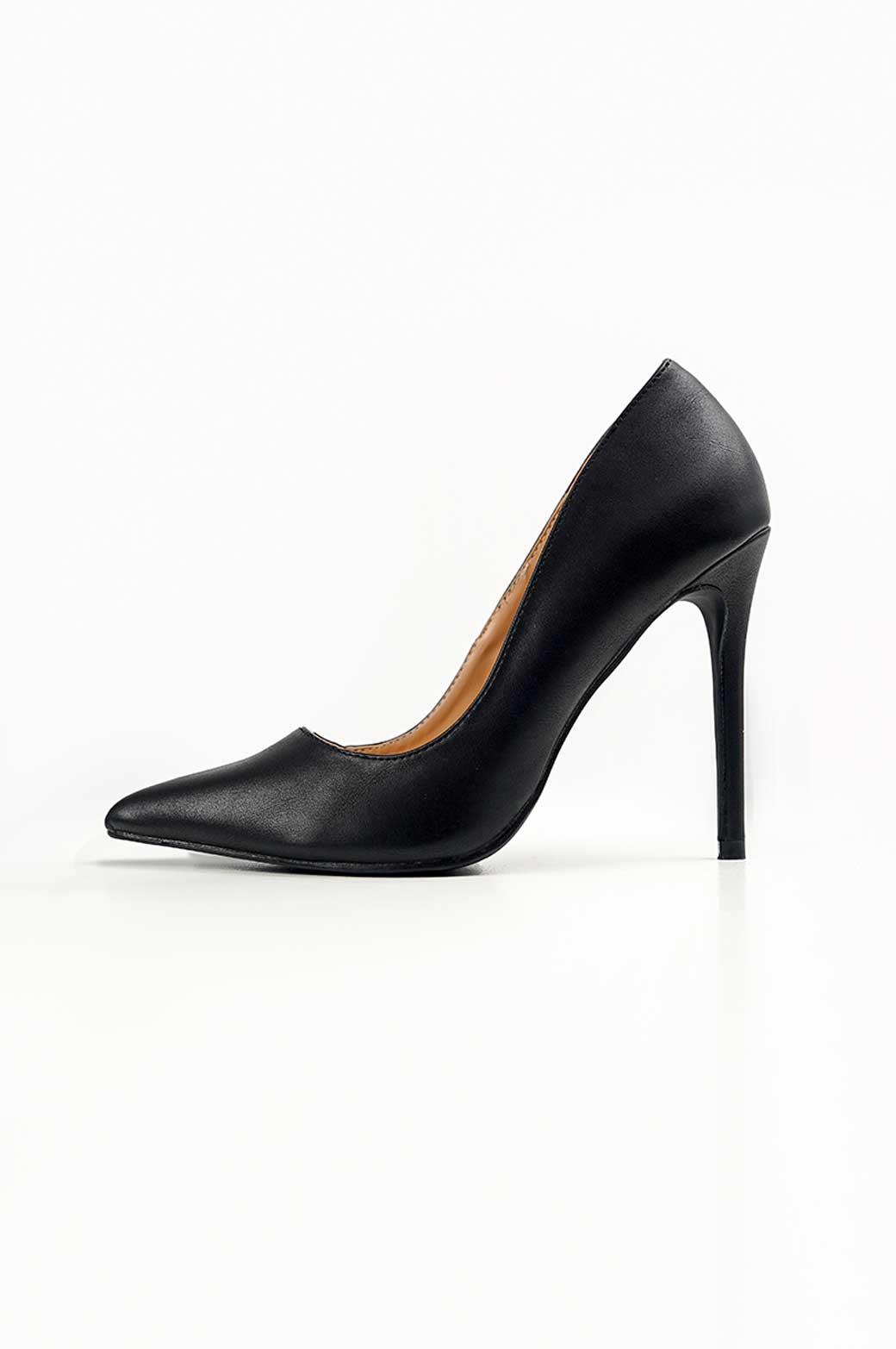 BLACK POINTED STILETTO HEEL