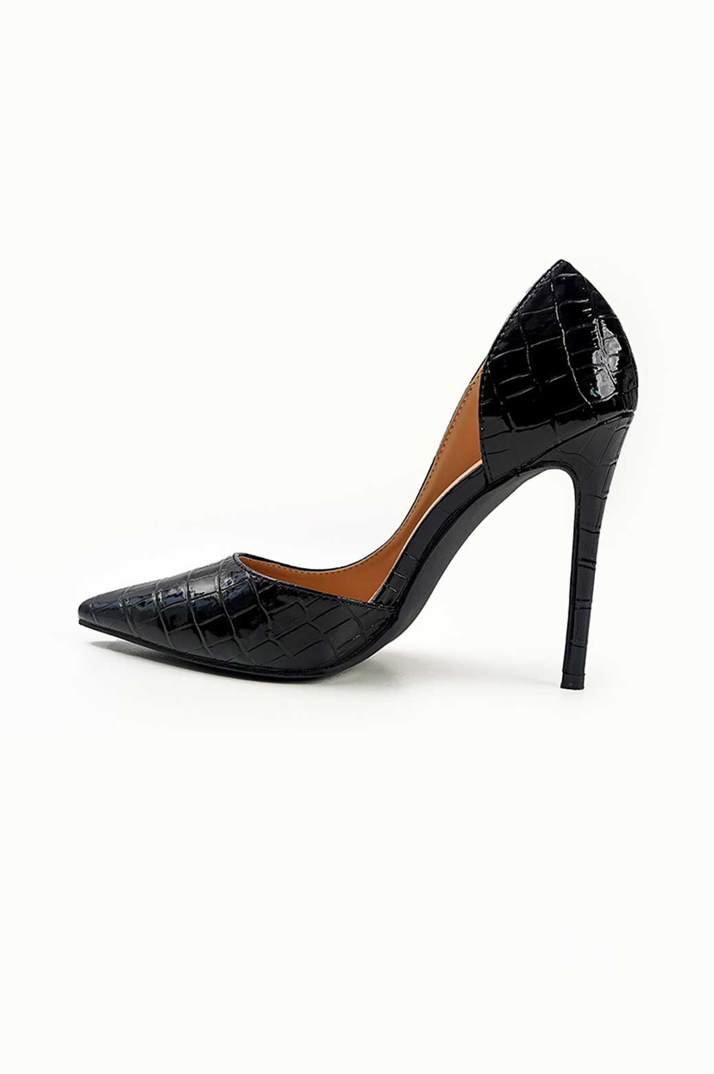 BLACK POINTED HIGH HEEL