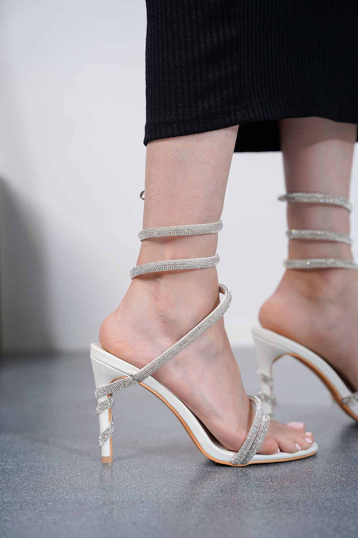WHITE SPIRAL STRAP HEEL