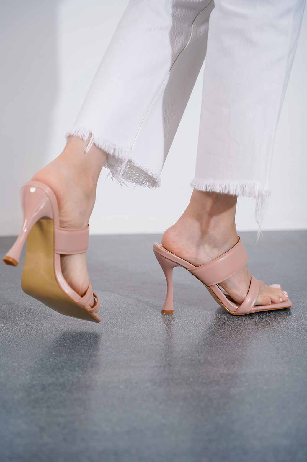 PINK TOE RING HIGH HEEL