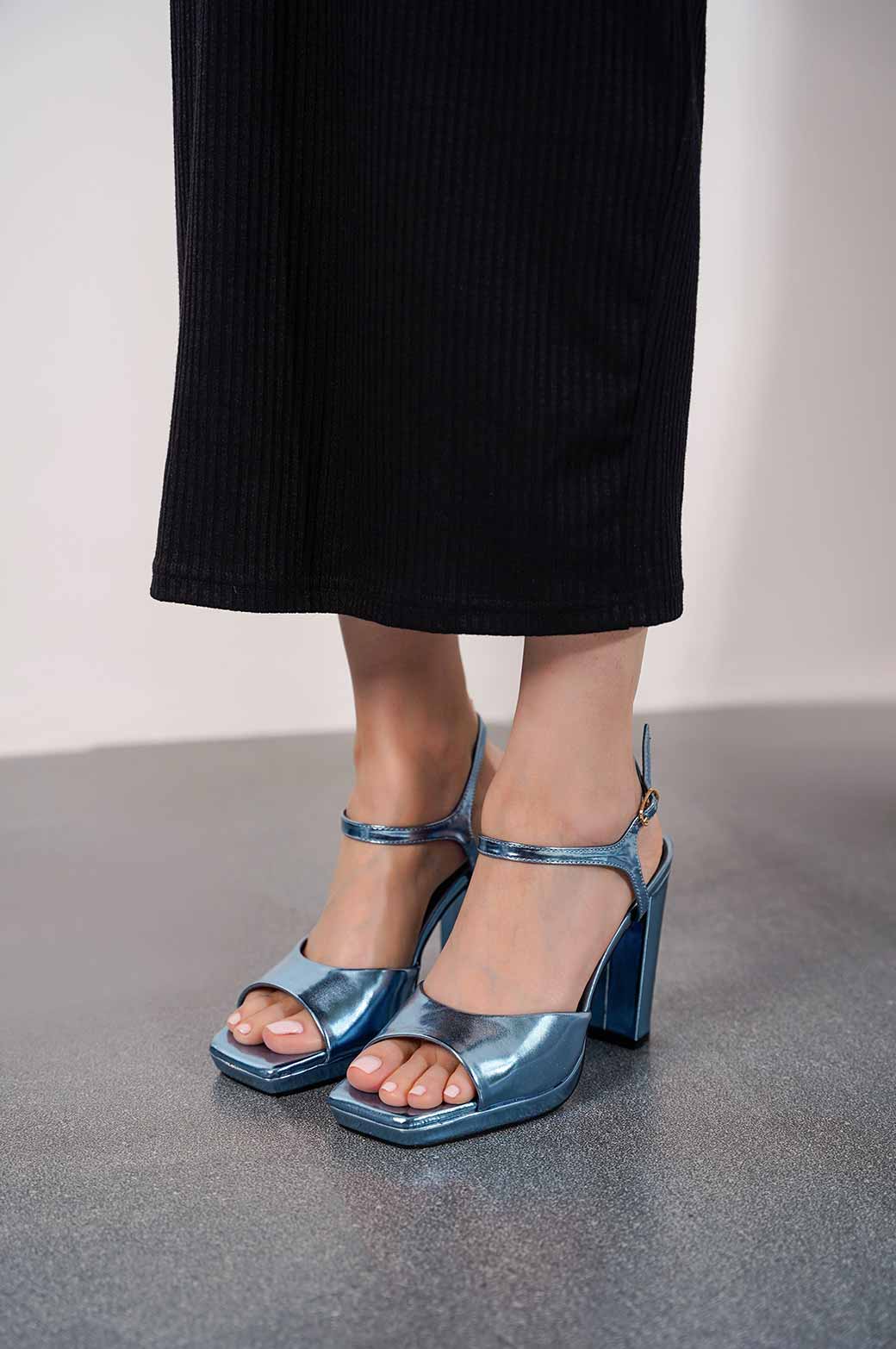 LIGHT BLUE PLATFORM BLOCK HEEL