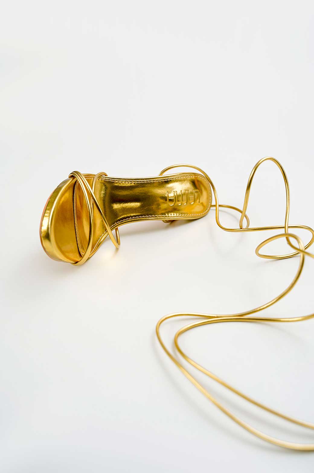 GOLD METALLIC STRAPPY HEEL