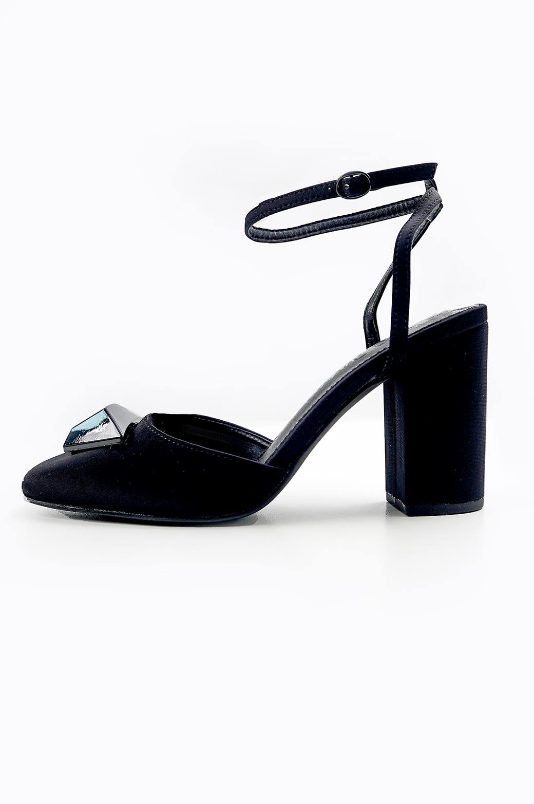 BLACK STUDDED BLOCK HEEL