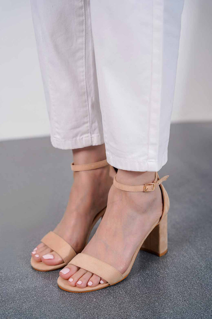 BEIGE ANKEL STRAP HEEL