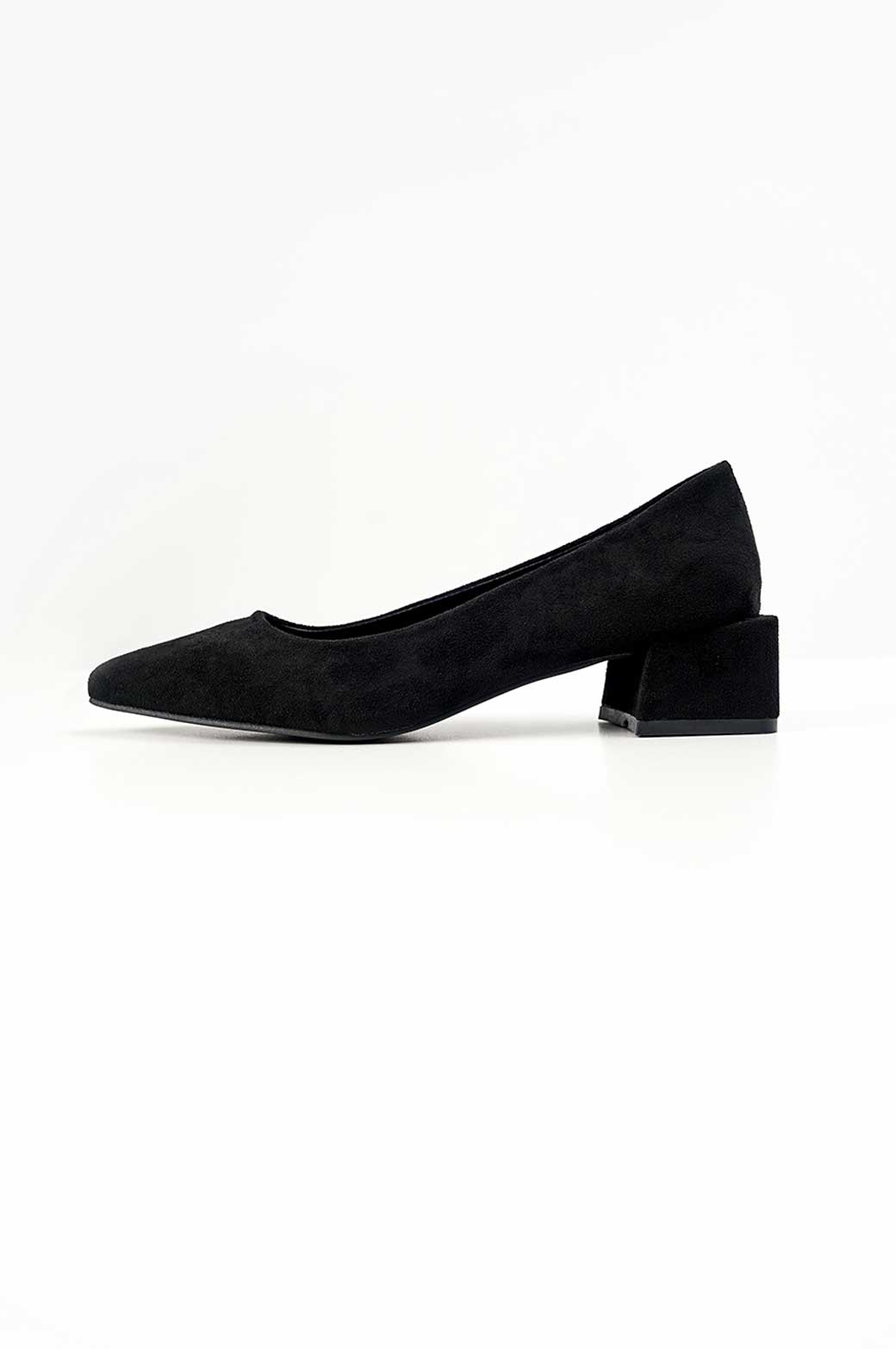 BLACK POINTED MIDI HEEL