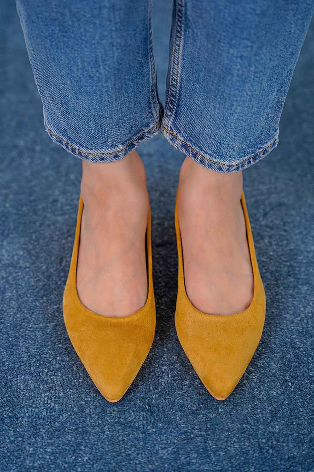 CAMEL POINTED MIDI HEEL