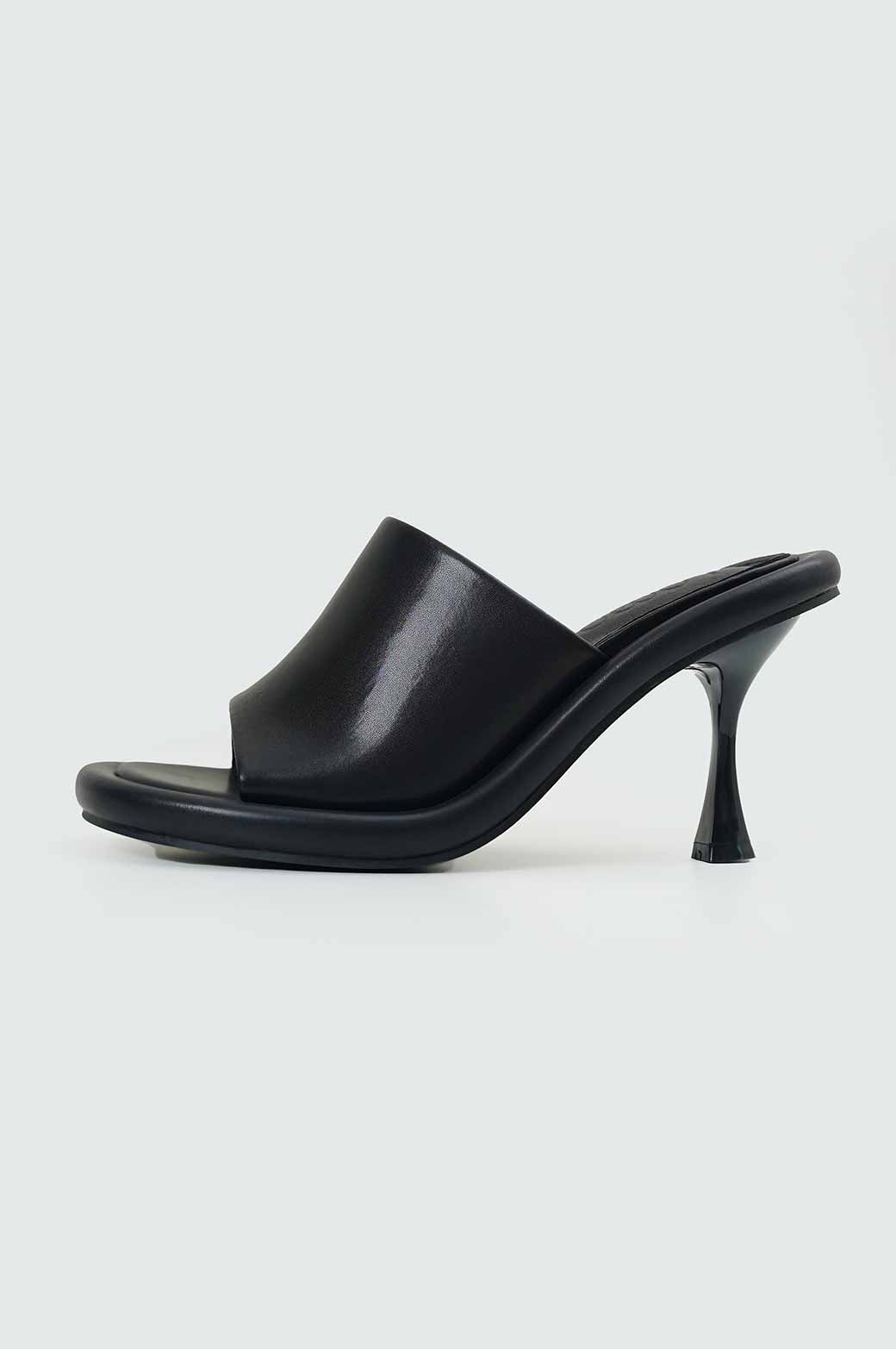 BLACK BUMPER HEELED SLIDE