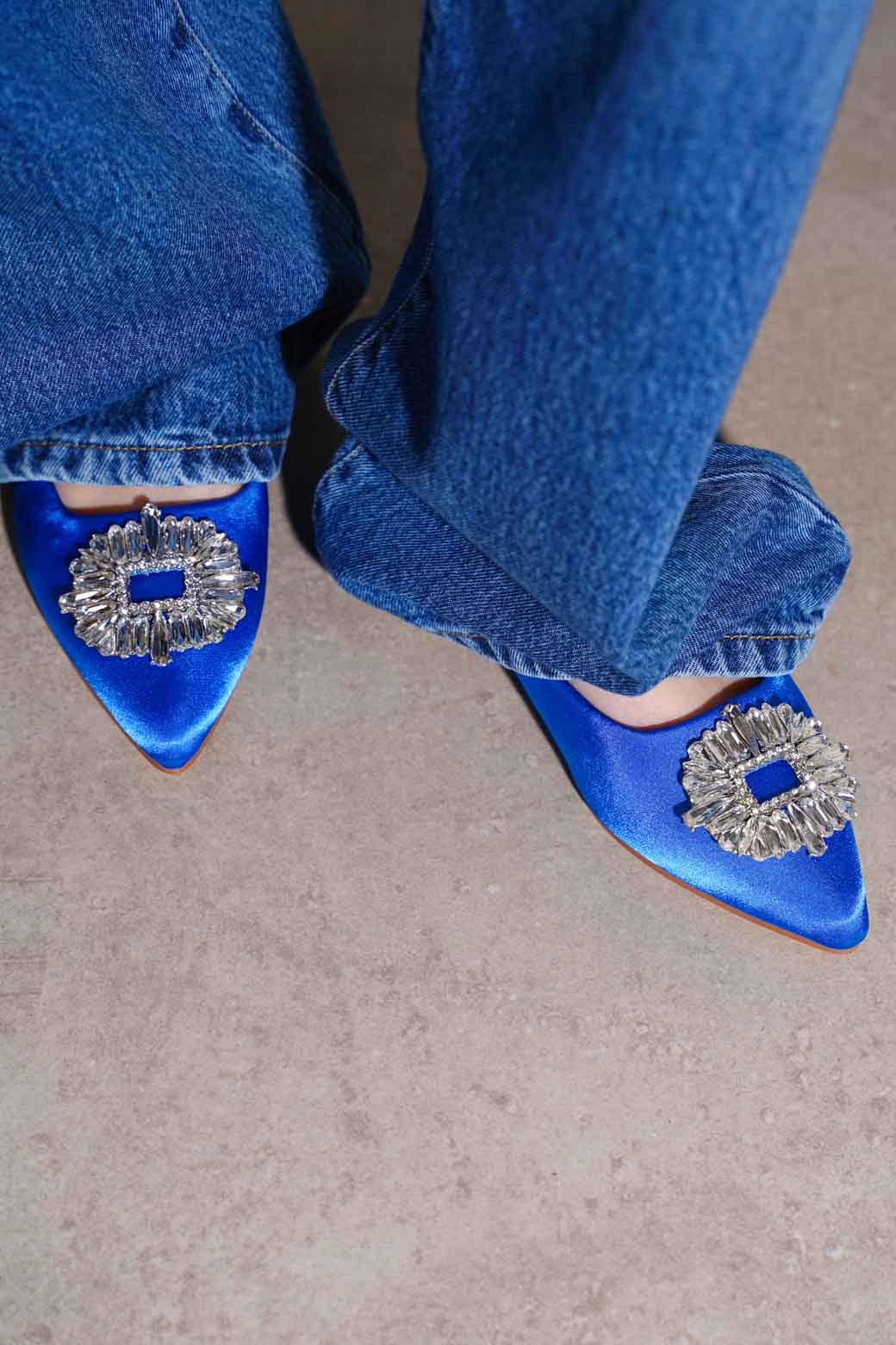 BLUE EMBELLISHED PUMPS