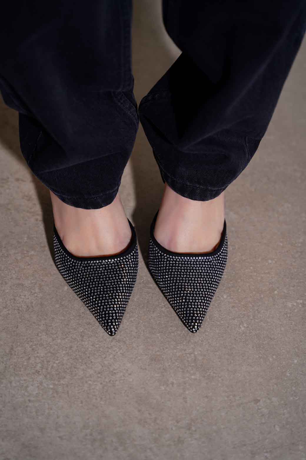 BLACK RHINESTONE HEEL