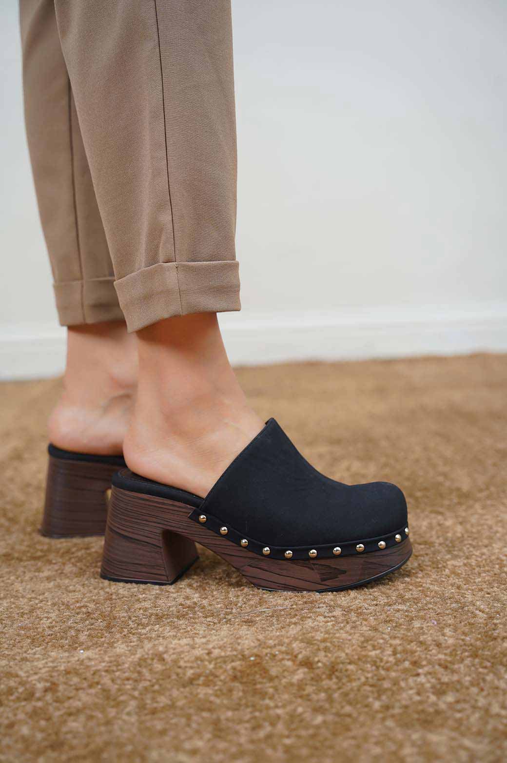 BLACK STUDDED PLATFORM  CLOGS