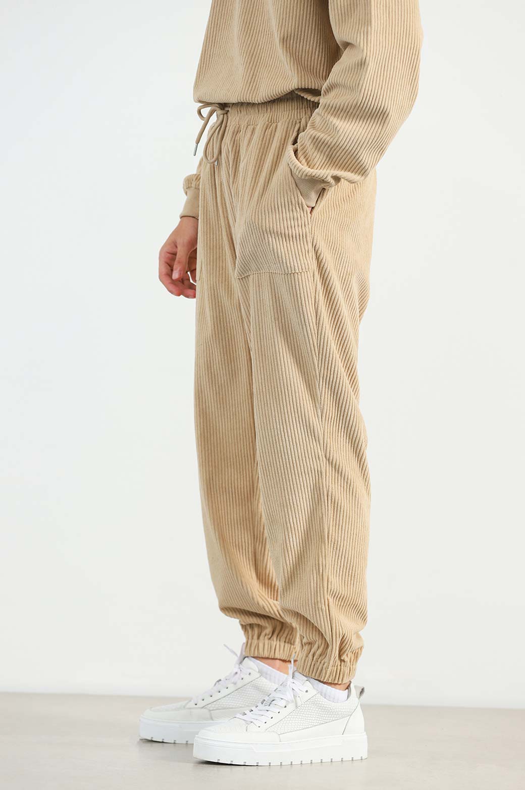 CAMEL RIBBED KNIT TROUSER