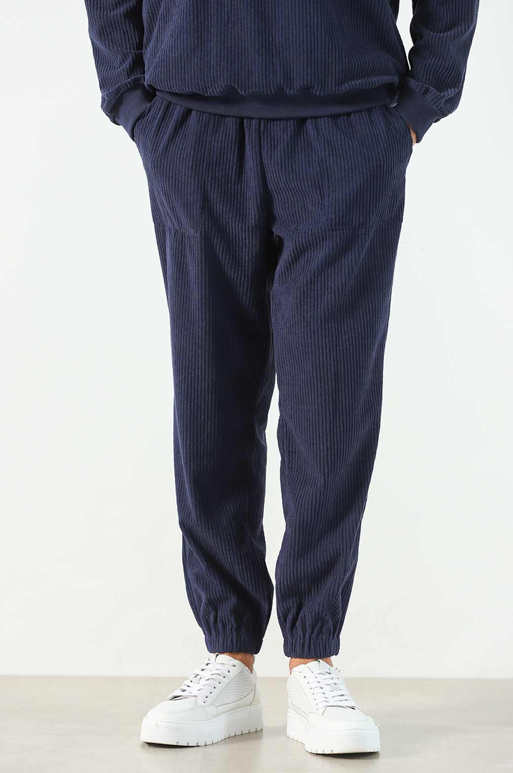 NAVY RIBBED KNIT TROUSER