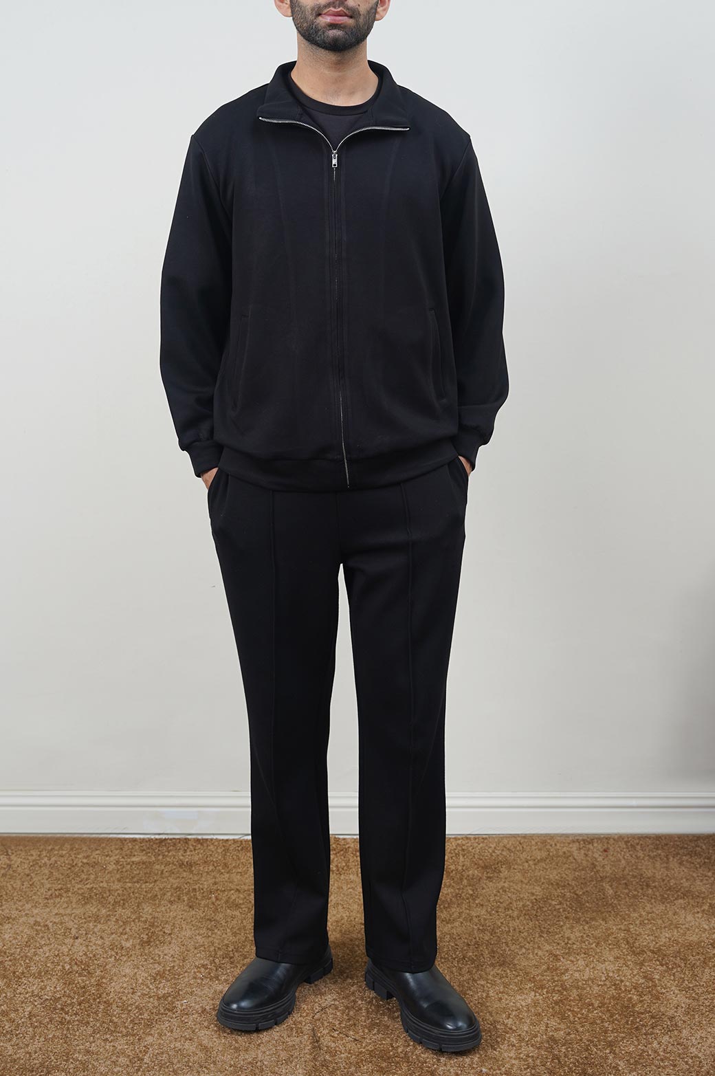 BLACK BASIC ZIPPER JACKET
