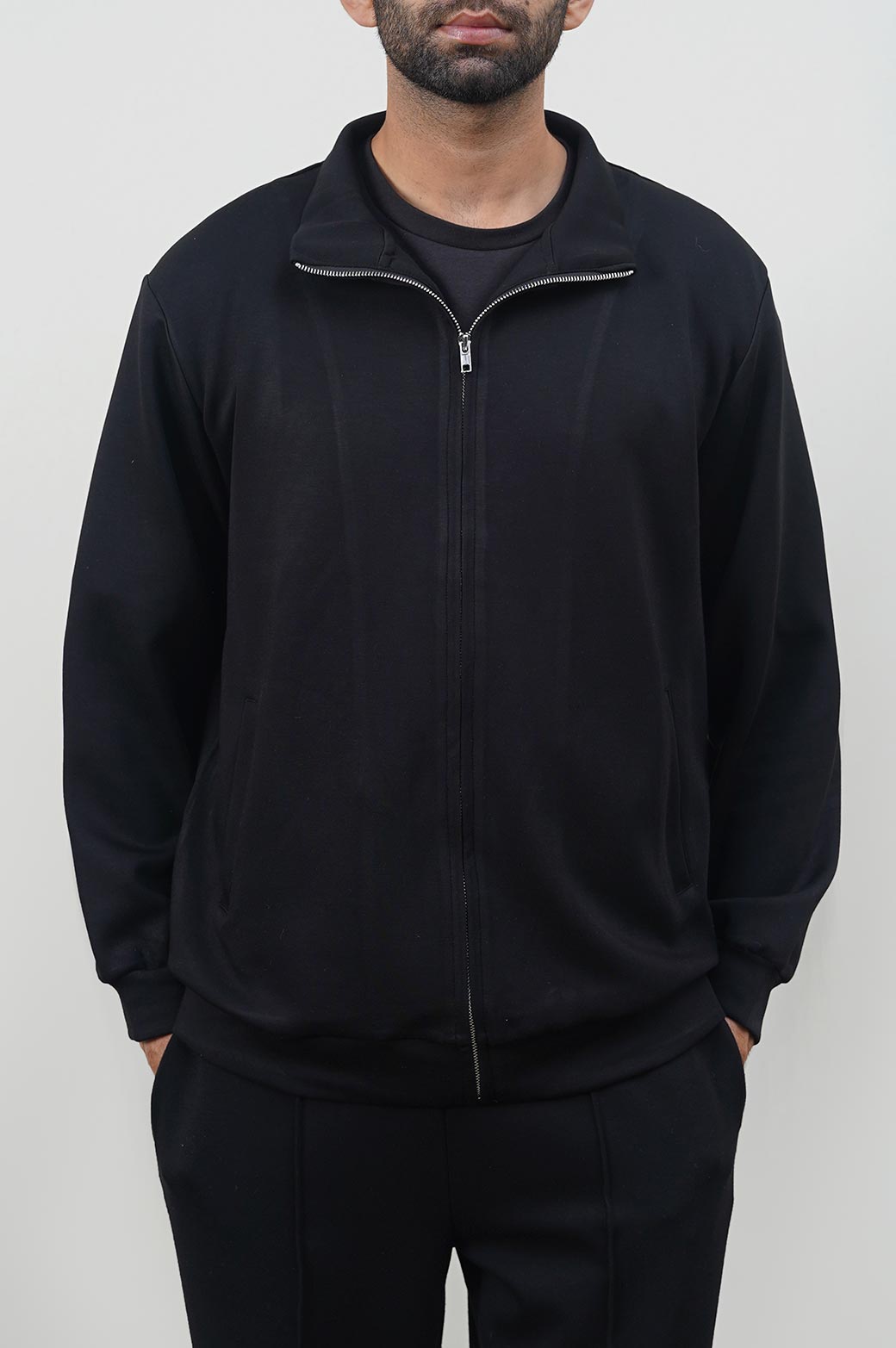 BLACK BASIC ZIPPER JACKET
