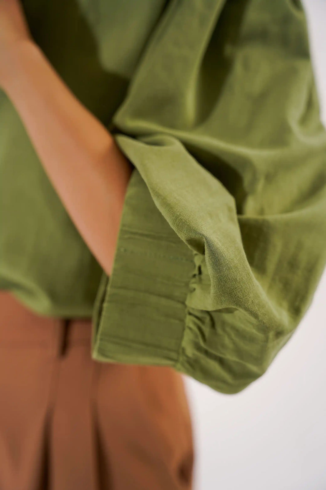 GREEN BUTTON DOWN BLOUSE