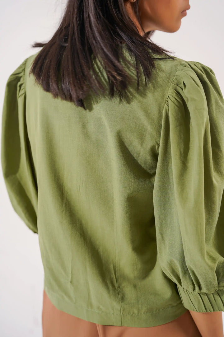 GREEN BUTTON DOWN BLOUSE