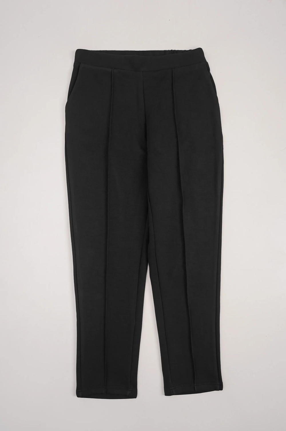 BLACK STRAIGHT EASY SLACKS