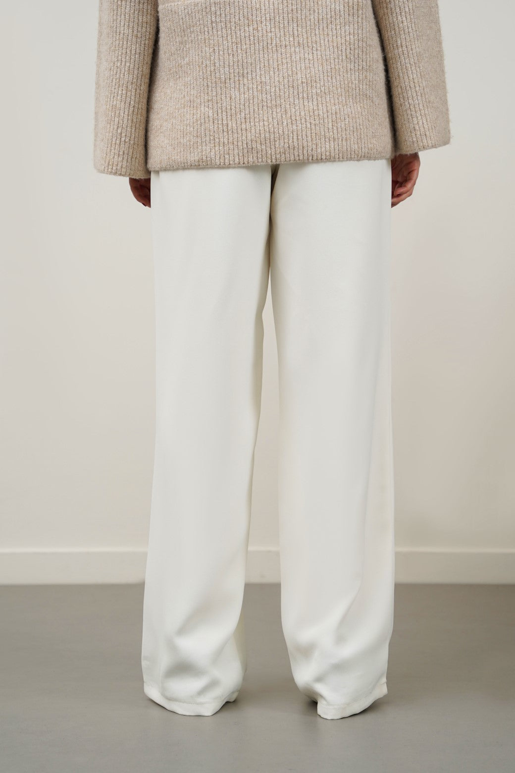 LONG FORMAL STRAIGHT TROUSERS