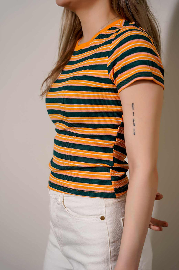 ORANGE FITTED T-SHIRT
