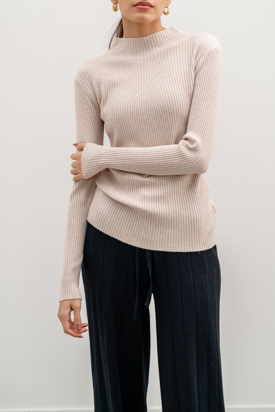 CREAM RIBBED HIGH CREW SWEATER