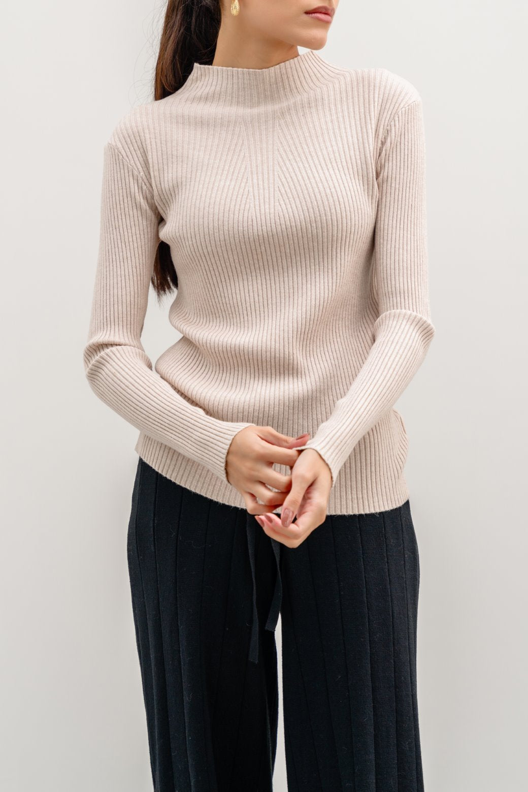 CREAM RIBBED HIGH CREW SWEATER