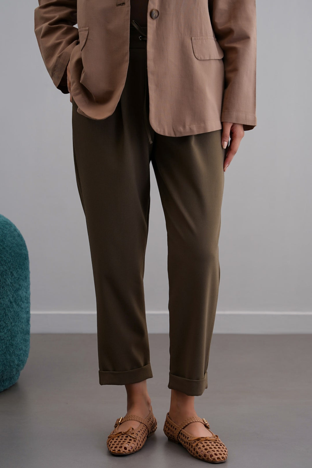 OLIVE ARCHITECT DRAWSTRING PANTS