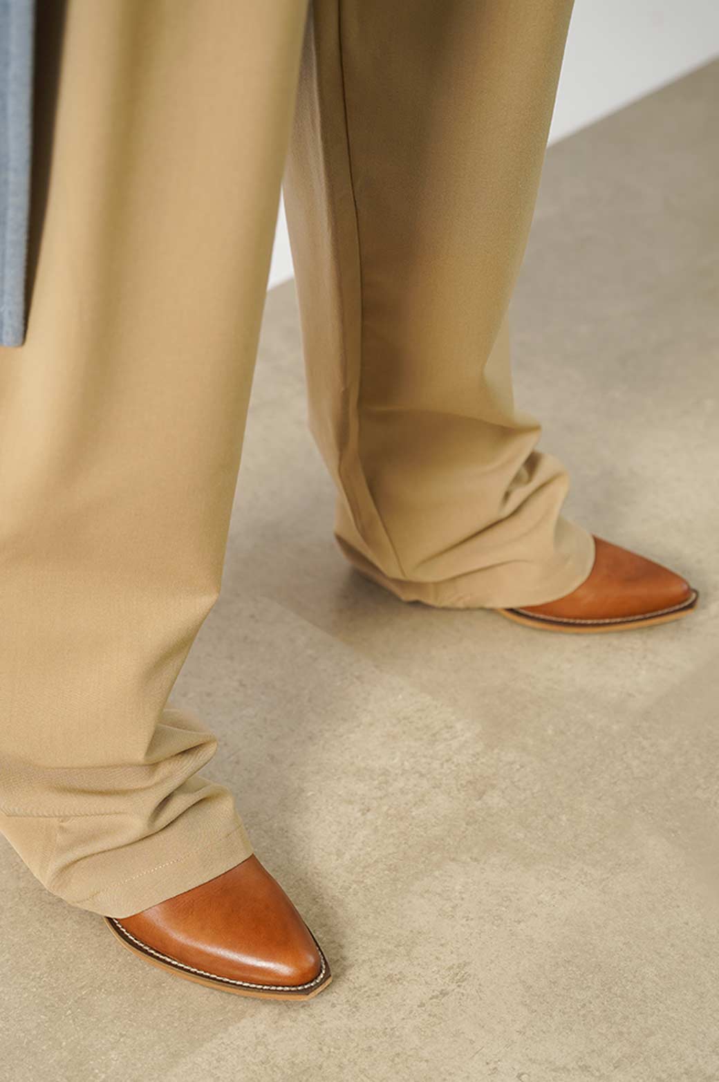 BEIGE TAILORED OVERSIZED PANT