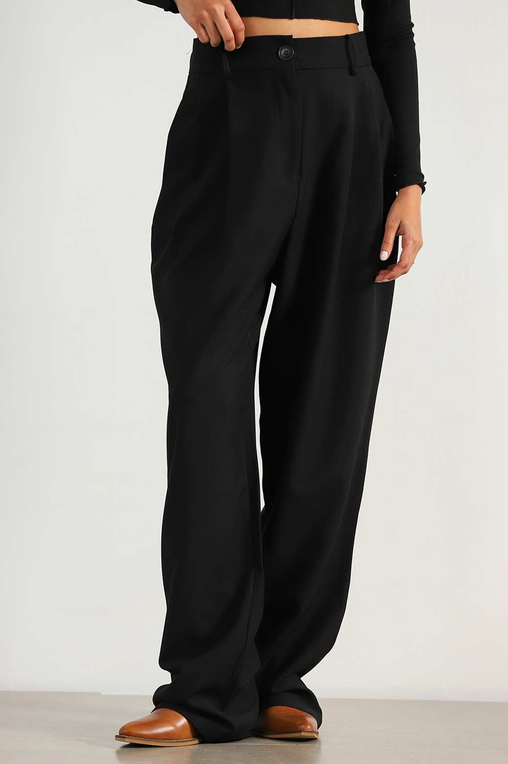 BLACK TAILORED OVERSIZED PANT